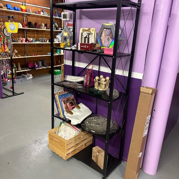 Meet your Posher, Gina - Picture 4 of 6